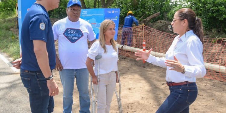 “La gente de Isabel López le dirá adiós a los carrotanques porque llevaremos agua por primera vez a todo el corregimiento”: Elsa Noguera