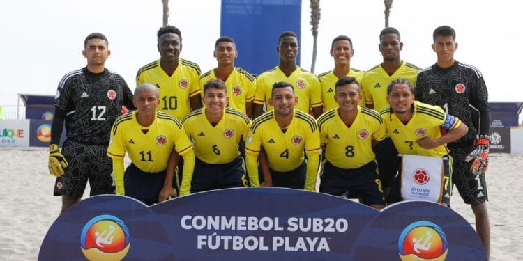 Colombia obtiene su primera victoria en el Sudamericano de Fútbol Playa tras vencer 6-4 a Venezuela