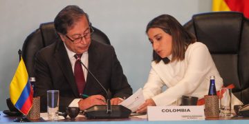 Laura Sarabia ya tiene su hoja de vida cargada en la página de Presidencia