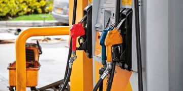 Así controlarán los tanqueos tras acuerdo de gasolina diferencial para taxistas: pagarían $3.000 menos 
