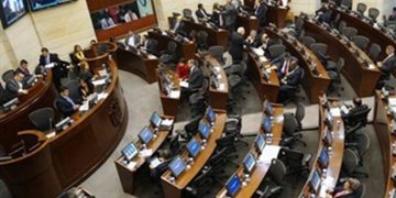 “Nada raro”: Se embolata discusión de reducción del salario de congresistas por falta de quórum