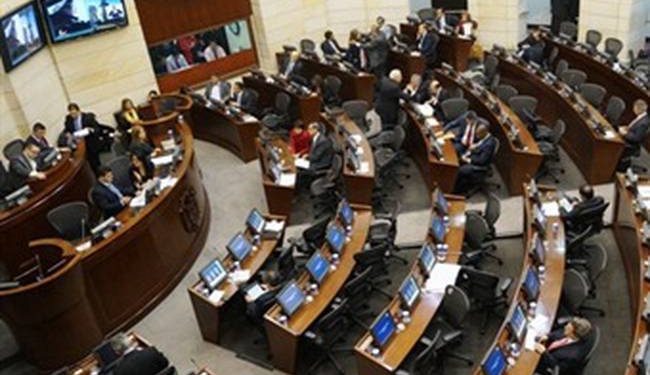 “Nada raro”: Se embolata discusión de reducción del salario de congresistas por falta de quórum