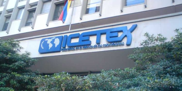 Beneficiarios del Icetex gracias a un acuerdo con la Fiduprevisora podrán comenzar su trayectoria laboral