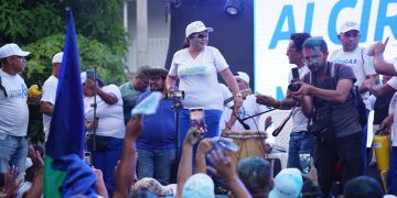 Fabuloso Color Run por la vida: Soledad se vistió de colores y alegría con Alcira Sandoval