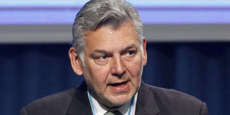 “Vuelve a equivocarse el gobierno Petro”, dicen comerciantes al cuestionar la nueva reforma laboral