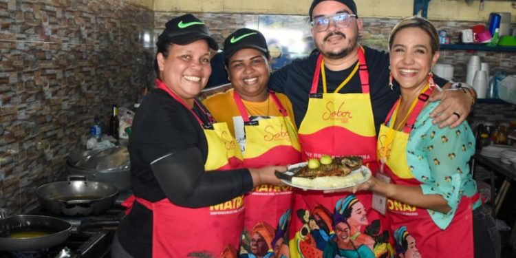 Los fogones de la plaza del Pescado se encendieron con Sabor Barranquilla