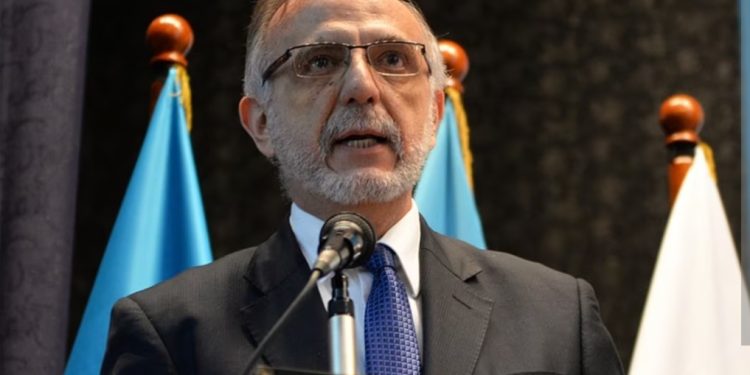 Gobierno se salió con las suyas tras suspenderse debate sobre asesinato de miembros de la Fuerza Pública