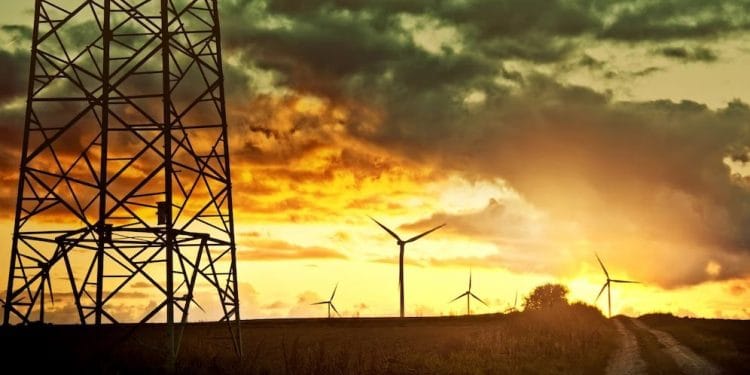 Para conjurar crisis en La Guajira, 3 millones de hogares en el país pagarán mil pesos más de luz al mes
