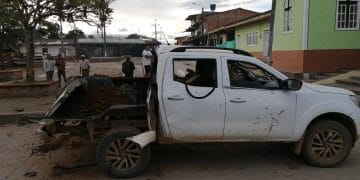 Atentados contra dos estaciones de policía en Cauca dejan un uniformado muerto