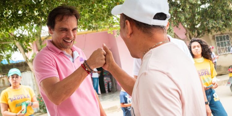 Alfredo Varela inició su estrategia de visita casa a casa por el Atlántico