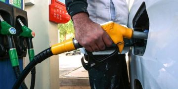 Gobierno no descarta subir precio de la gasolina por encima de los 16 mil pesos