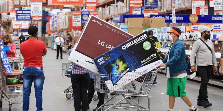 Vuelve el Día sin IVA en Colombia: Congreso aprobó proyecto en segundo debate