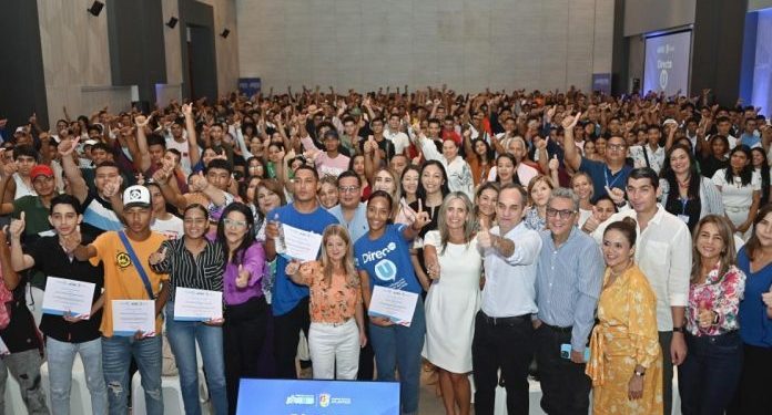 “1.085 jóvenes recibieron becas para ‘Directo a la U'” entregados por la Gobernadora del Atlántico