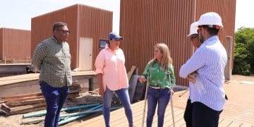 “En la semana de receso de octubre, estrenaremos la segunda fase del ordenamiento de playas en Sabanilla”: Elsa Noguera