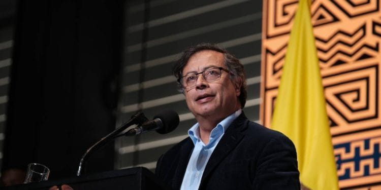 50% de los colombianos cree que Petro sí tiene conflicto de interés en elección del fiscal