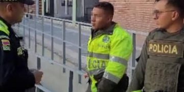Policías abandonaron su puesto de trabajo, se fueron de farra y regresaron borrachos