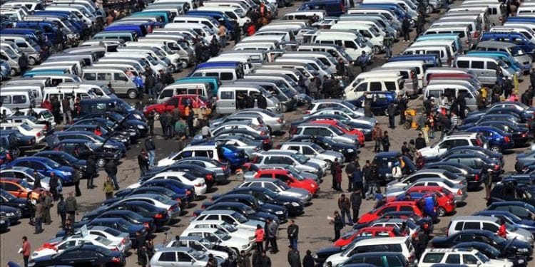 Venta de vehículos usados a través de las subastas online arrasa a los concesionarios del país