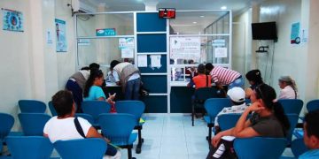 Las tres EPS más grandes de Colombia advierten crisis financiera: en riesgo a 13 millones de afiliados