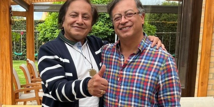Gustavo Petro padece del síndrome de Asperger, asegura su hermano Juan Fernando