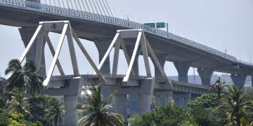 Para evitar implosión, viejo puente Pumarejo será desmontado placa por placa