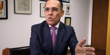 “Panamericanos y mitigación de alzas de tarifas de energía no aparecen en Presupuesto”, advierte SenadorCepeda