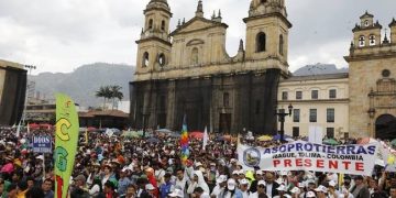 Petro admite que se utilizaron recursos públicos para marchas a favor de su Gobierno