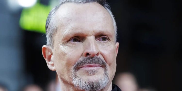 Uno de los asaltantes que robó la casa de Miguel Bosé en México, le pidió una selfie