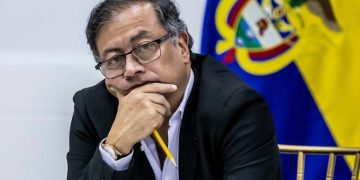 Petro quiere “engancharle” una nueva arandela a la factura de energía