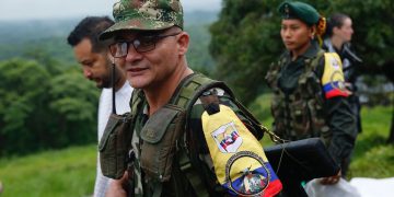 “Cese al fuego unilateral está en riesgo”, aseguran disidencias al mando de alias ‘Iván Mordisco’