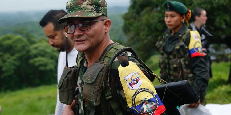 “Cese al fuego unilateral está en riesgo”, aseguran disidencias al mando de alias ‘Iván Mordisco’