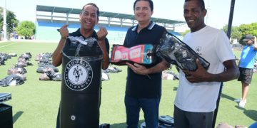 Alcaldía de Soledad entregó implementos deportivos para 157 clubes