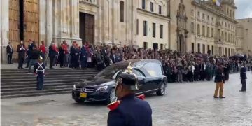 Así se desarrolla la eucaristía de despedida al maestro Fernando Botero en la Catedral Primada en Bogotá