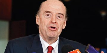 A qué se debió ausencia del Canciller al debate sobre licitación de pasaportes
