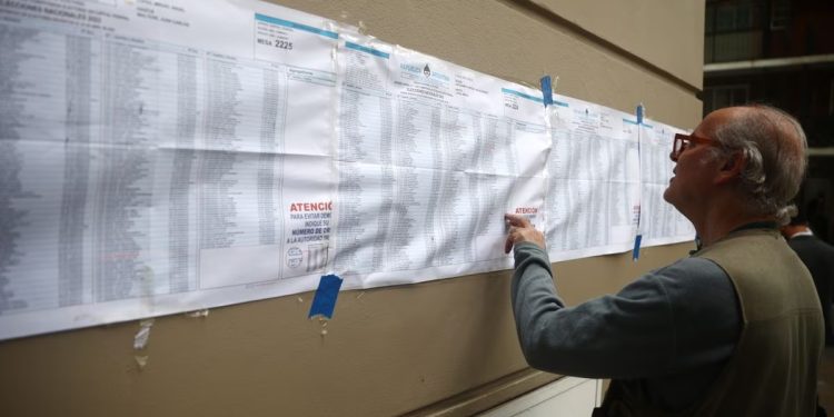 Elecciones en Argentina: abrieron las urnas para que los 35,4 millones de argentinos eligen a su presidente presidente