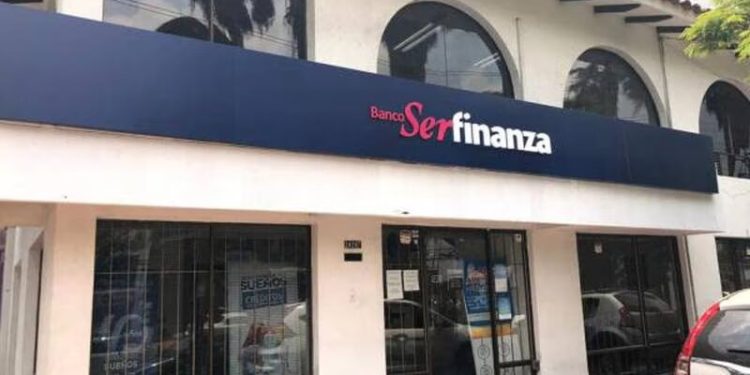 Banco Serfinanza asegura que no ha realizado giros a cuentas en México