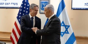 “Mientras EE.UU. exista, Israel no se defenderá solo”: Antony Blinken