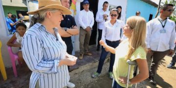 Gobernadora del Atlántico y Minvivienda entregaron obras de mejoramiento en 720 viviendas de La Peña