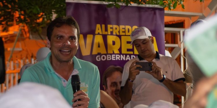 Jóvenes del Atlántico deben seguir estudiando al terminar el bachillerato: Varela