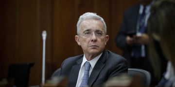 Tribunal Superior en audiencia define si precluye o no el caso contra Álvaro Uribe