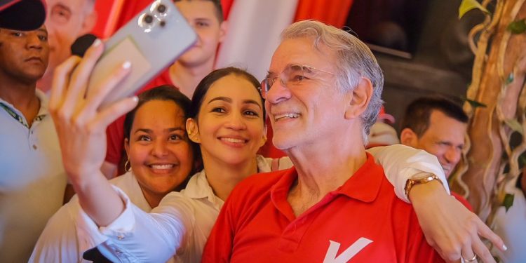 Verano obtiene el 41 % de respaldo ciudadano, según Datanálisis