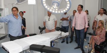 Comunidad celebra apertura del Juan Domínguez Romero