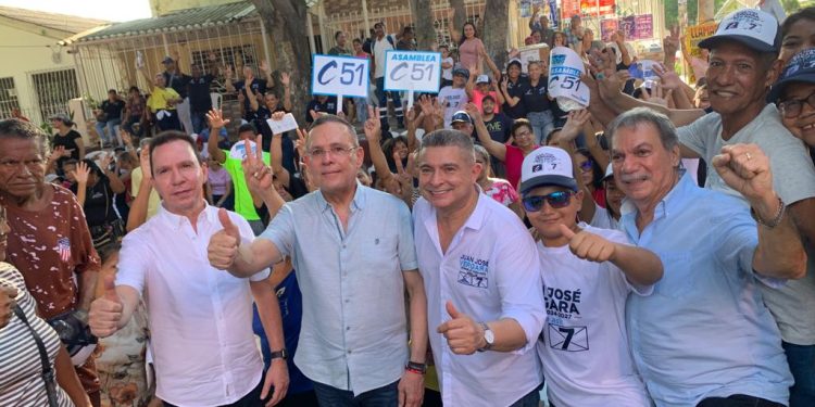 En el barrio San Nicolás, Juan José Vergara sigue llevando sus propuestas de ciudad