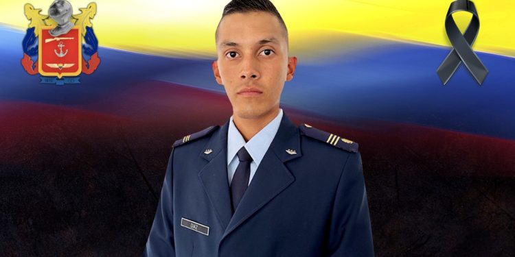 Fallece Juan David Díaz Solano, copiloto de la avión de la FAC accidentado