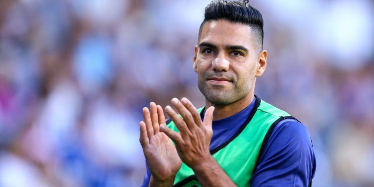 Asaltan la casa del futbolista Falcao García y se llevan varios relojes y joyas