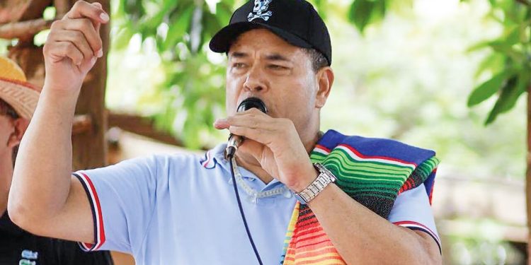 Santander Lopesierra promoverá el voto en blanco tras no poder inscribir a su hijo a la Alcaldía de Maicao