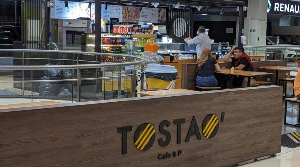 Nuevamente ‘Tostao’ se ve envuelto en problemas financieros por deudas crecientes con comerciales y proveedores