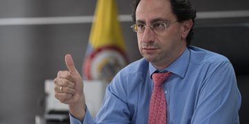 “Todo se hubiera podido evitar condenando el terrorismo de Hamás”: exministro Restrepo