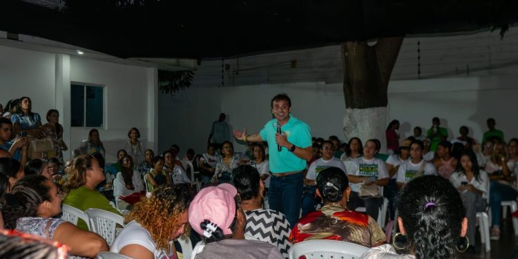 Los 12 compromisos de Alfredo Varela con las mujeres del Atlántico