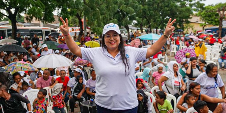 Alcira Sandoval invita a las autoridades electorales y ciudadanía en general a ser vigilantes en las elecciones