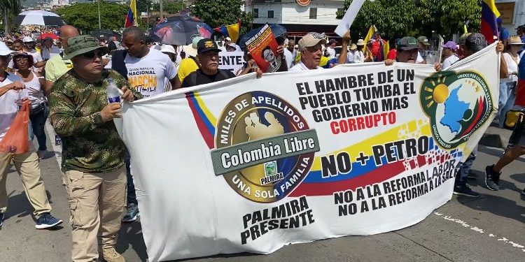 Veteranos de la Fuerza Pública convocaron a nuevas marchas contra el Gobierno de Petro
